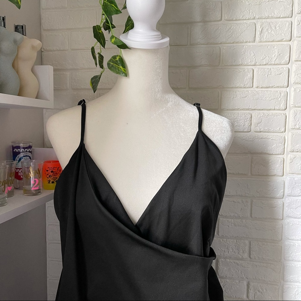 Overlap Dress - Picture 3 of 9